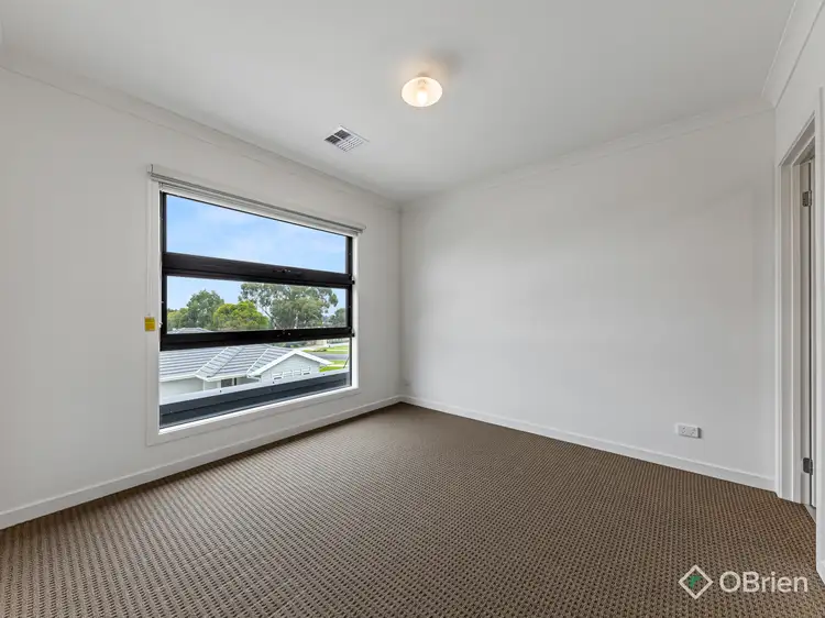 Fifth view of Homely house listing, 3 Expedition Circuit, Pakenham VIC 3810