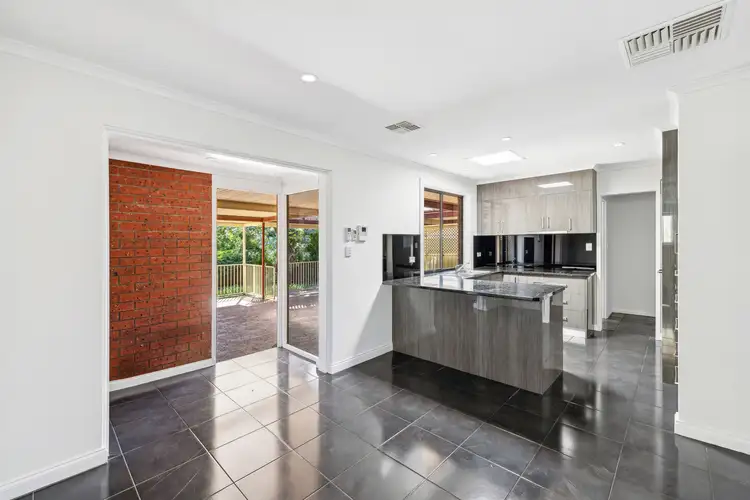 6 Stafford Street, Redwood Park SA 5097