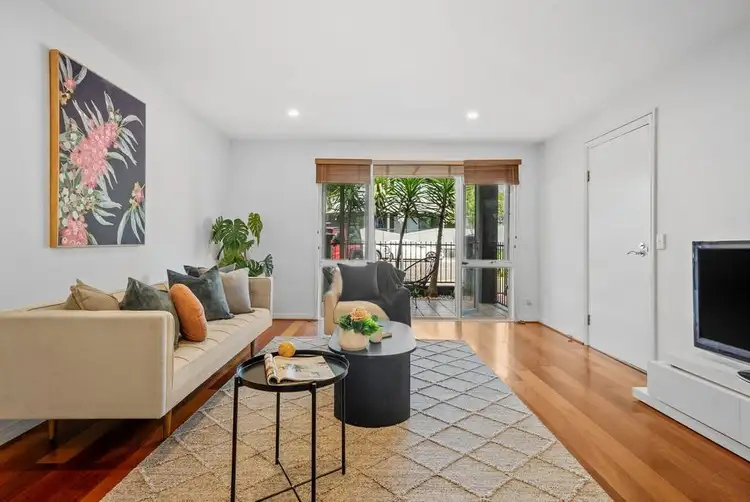 Fourth view of Homely apartment listing, 2/33 Princes Street, Port Melbourne VIC 3207