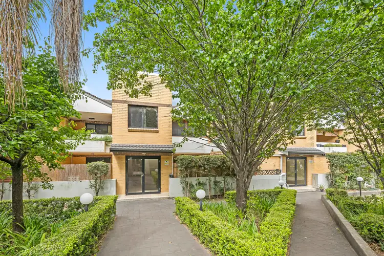 2/35-43 Penelope Lucas Lane, Rosehill NSW 2142