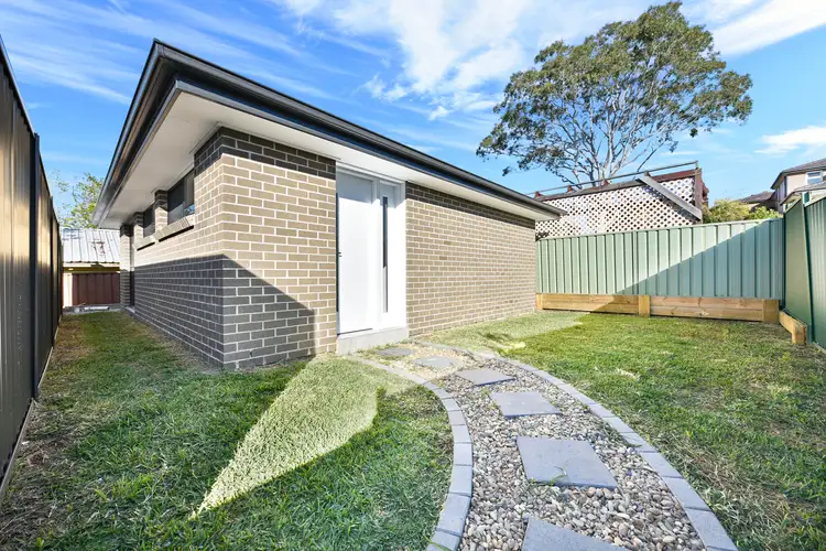 2/49 Inverness Avenue