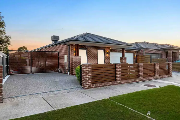 Second view of Homely house listing, 7 Lam Way, Brookfield VIC 3338