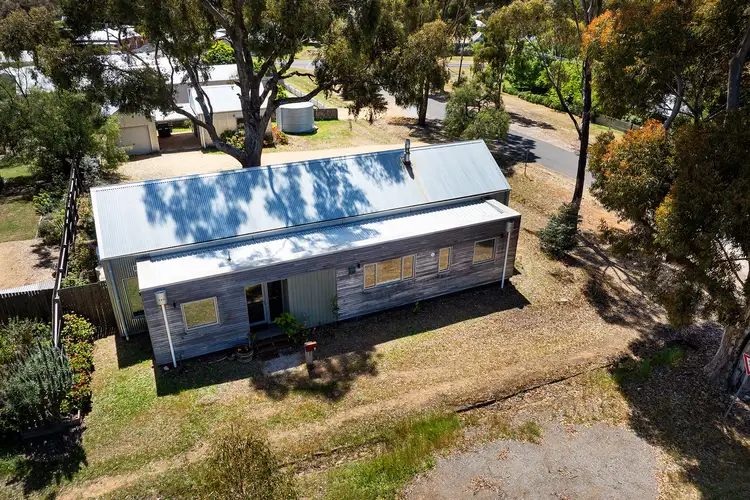 8 Parker Street, Maldon VIC 3463