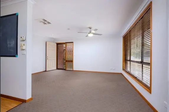 Second view of Homely townhouse listing, 2/5 Nigel Court, Glenroy NSW 2640