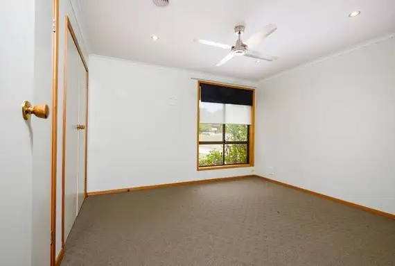 Fifth view of Homely townhouse listing, 2/5 Nigel Court, Glenroy NSW 2640