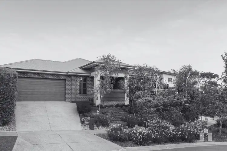 4 Bear Crescent, Doreen VIC 3754
