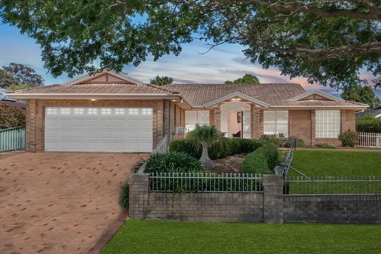 35 Avondale Drive, Kanwal NSW 2259