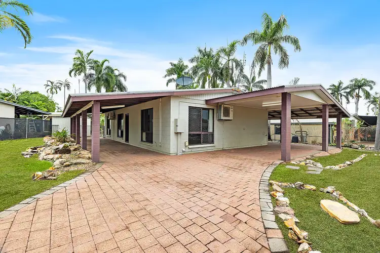 17 Buckland Court, Moulden NT 830