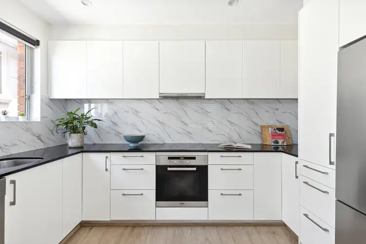 Fourth view of Homely apartment listing, 2/32 Mount Street, Coogee NSW 2034