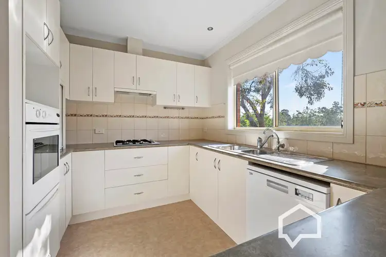 Fifth view of Homely house listing, 3 Isabella Grove, Strathdale VIC 3550