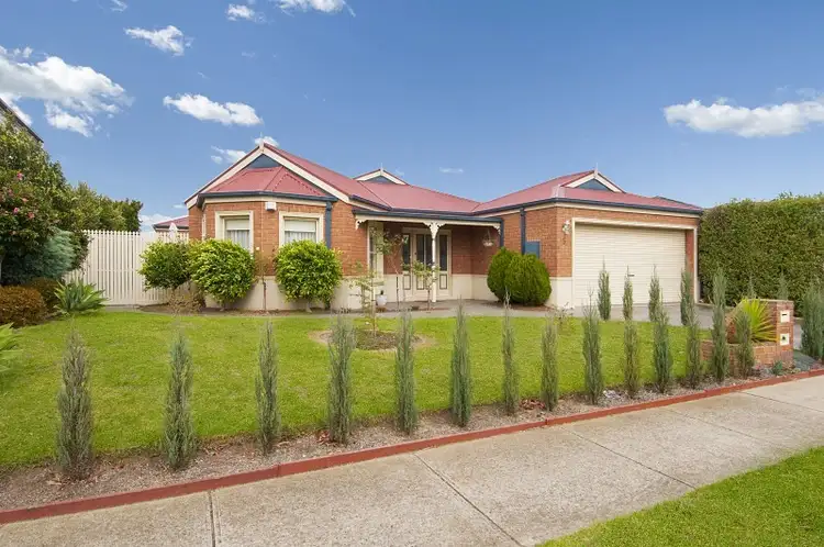 15 Banjo Boulevard, Carrum Downs VIC 3201