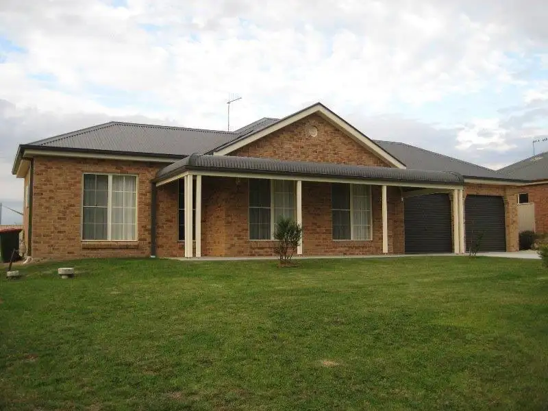 Main view of Homely house listing, 2A Emerald Drive, Kelso NSW 2795