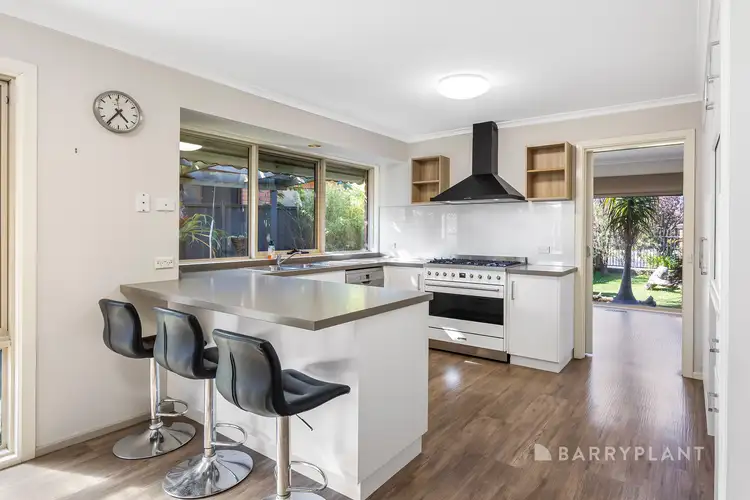 19 Elaine Avenue, Alfredton VIC 3350