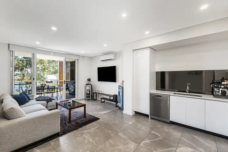 102/2 Bellcast Road