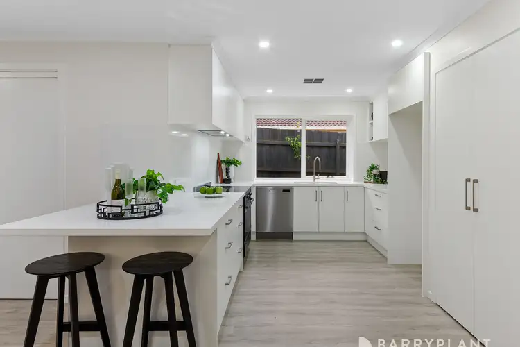 10 Pach Road