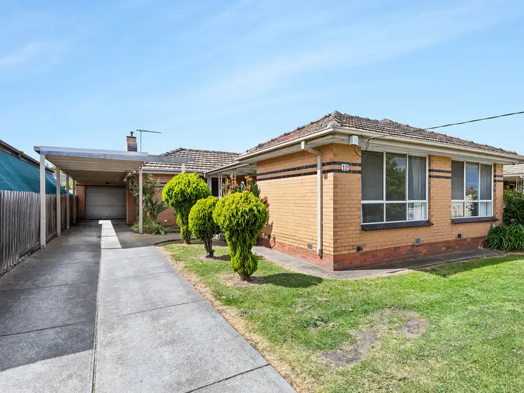 12 Harleston Street, St Albans VIC 3021