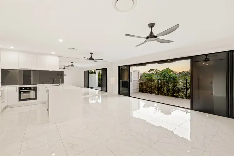 16/34 John Francis Drive, Carrara QLD 4211