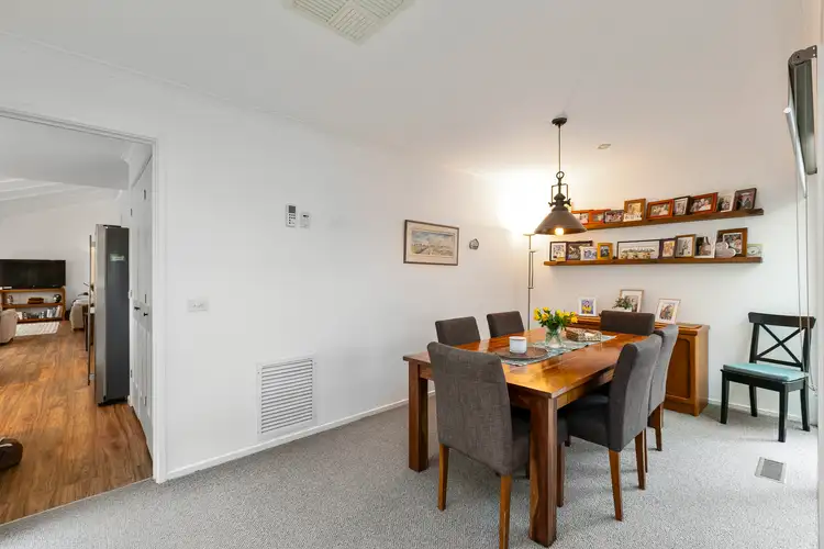 Sixth view of Homely house listing, 10 Sky Court, Werribee VIC 3030