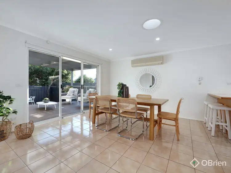 Fourth view of Homely townhouse listing, 2/18 Hinkler Avenue, Bentleigh East VIC 3165