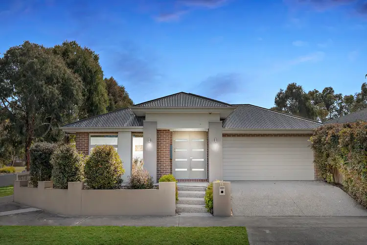 11 Pipers Lane, Mernda VIC 3754