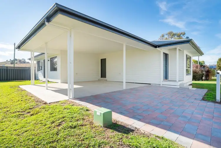29 Manna Court, Lake Hume Village NSW 3691