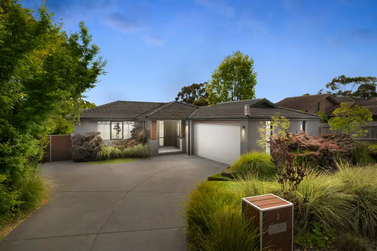 3 Goulburn Court, Croydon Hills VIC 3136