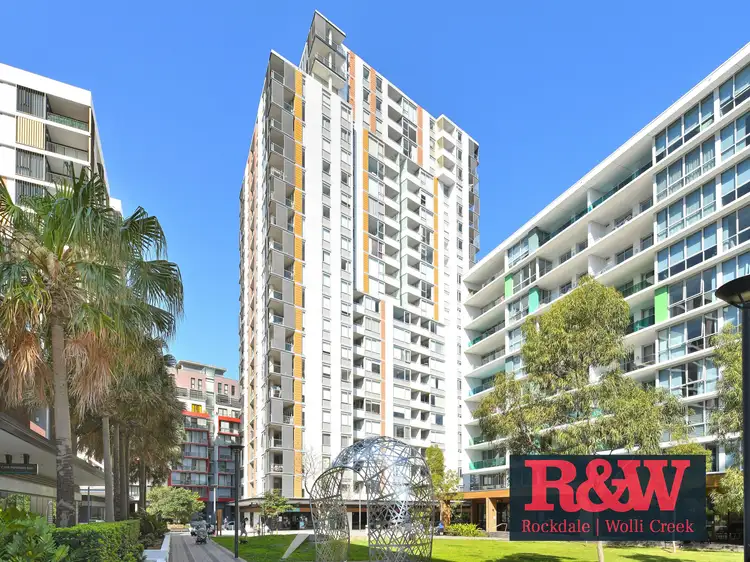 303/1 Brodie Spark Drive