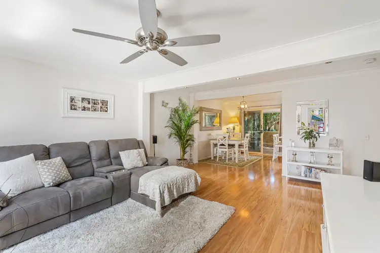 27/2 Cassowary Drive, Burleigh Waters QLD 4220
