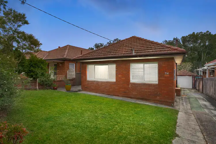 24 Alkoomie Street, Beverly Hills NSW 2209