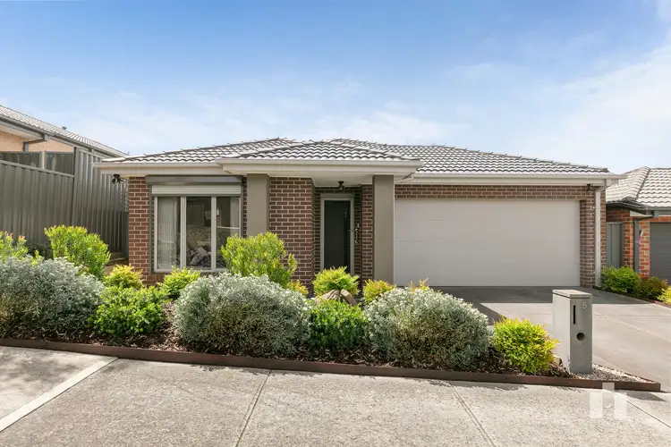 Second view of Homely house listing, 5 Erindale Rise, Mernda VIC 3754