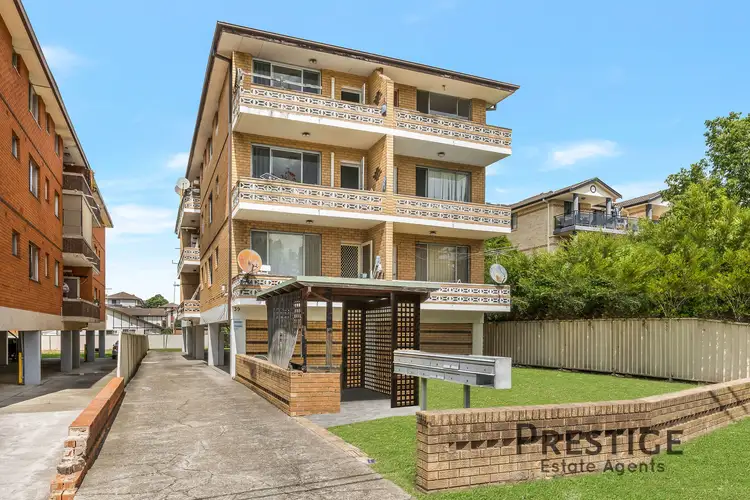 Main view of Homely unit listing, 4/39 Kenyon Street, Fairfield NSW 2165