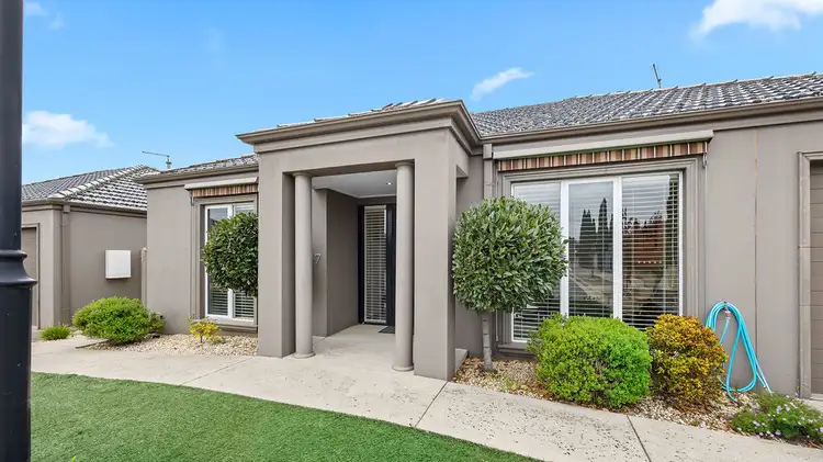 17 Brighton Court, Wendouree VIC 3355