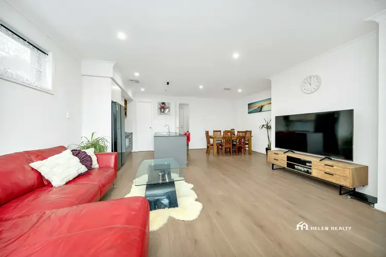8 Chambers Street, Marion SA 5043