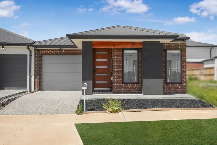 100 Tulsi Avenue, Werribee VIC 3030