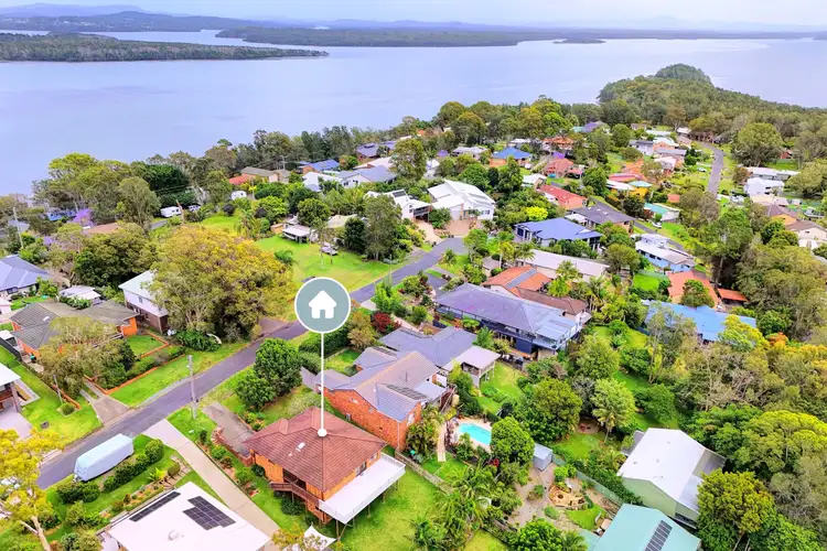 Second view of Homely house listing, 14 Emerald Place, Green Point NSW 2428