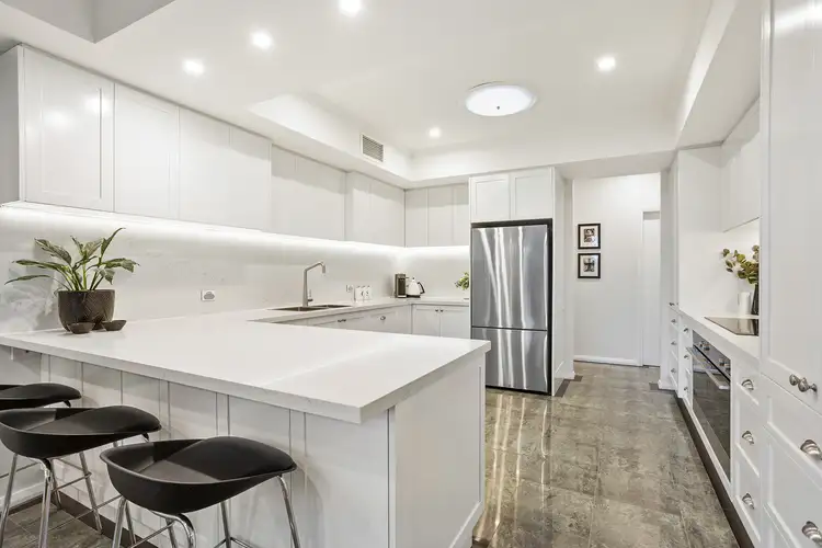 17 Powell Street, Mangerton NSW 2500