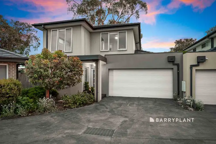 8 Allusive Walk, Narre Warren VIC 3805