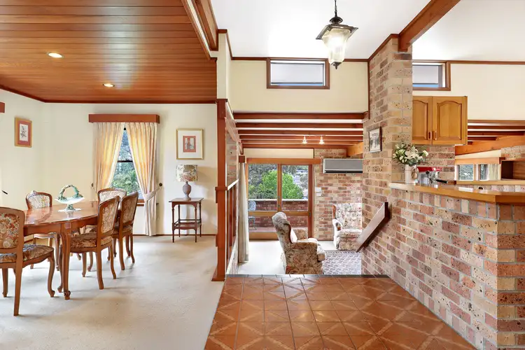 10 Peace Crescent, Balgownie NSW 2519