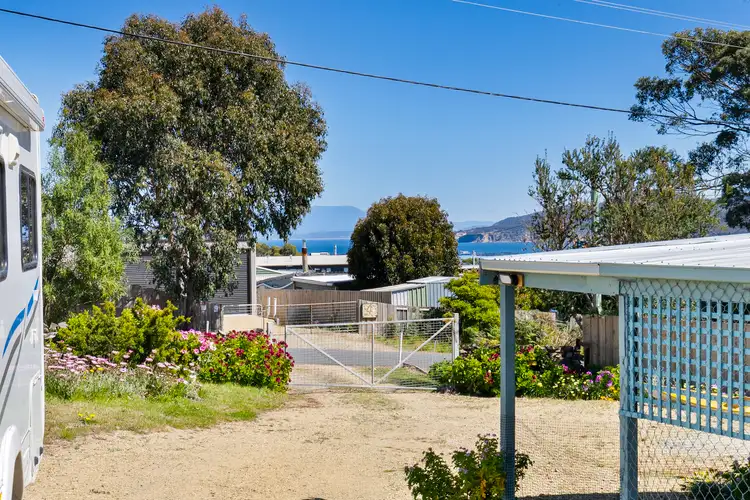 5 Skeggs Avenue, White Beach TAS 7184