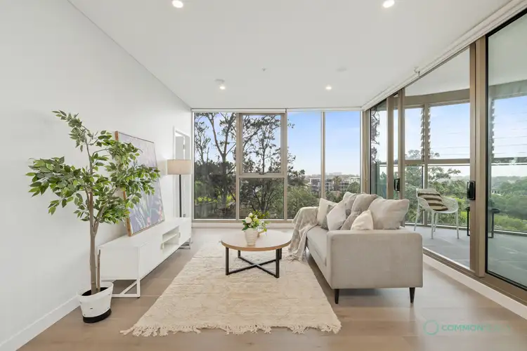 307/22 Langston Place