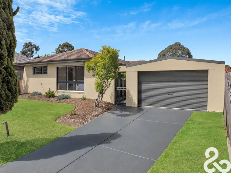 6 Doomben Drive, Mill Park VIC 3082