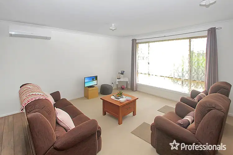 Second view of Homely house listing, 4 Lowery Court, Maryborough VIC 3465