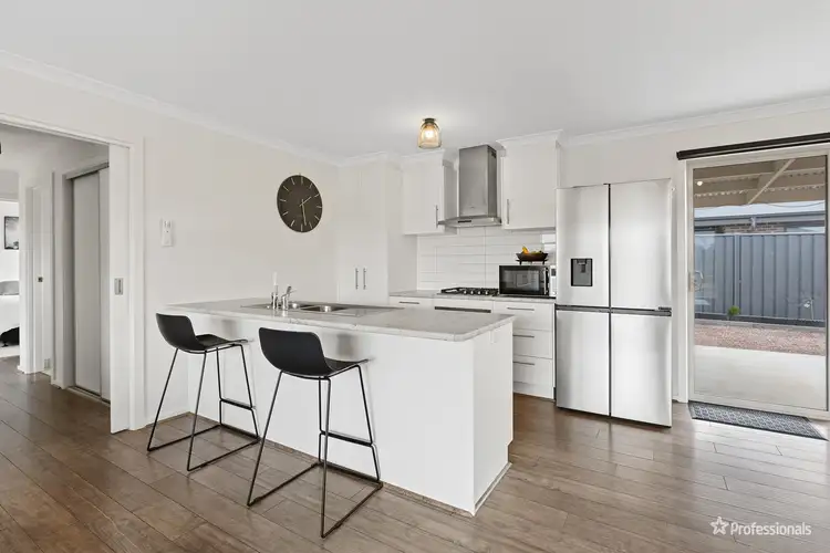 Fifth view of Homely house listing, 4 Lowery Court, Maryborough VIC 3465