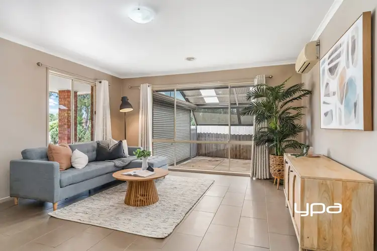 Sixth view of Homely house listing, 8 Angas Court, Sunbury VIC 3429