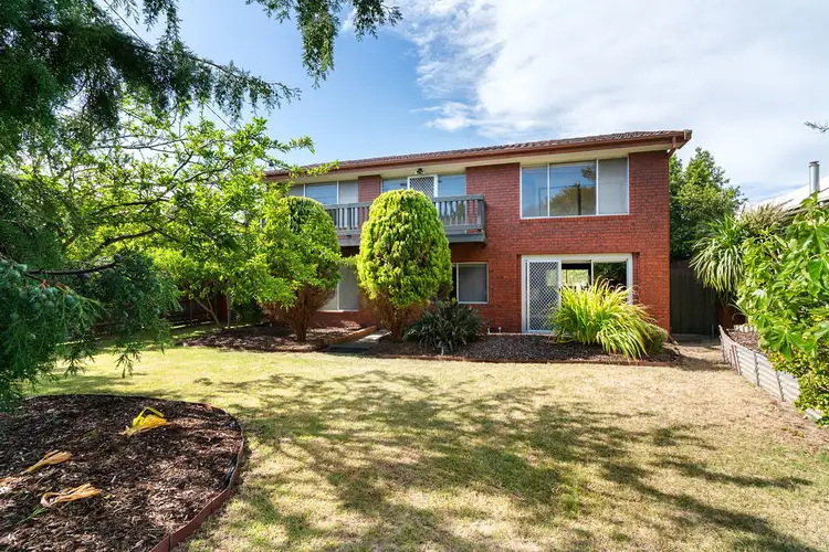 7 Grandview Avenue
