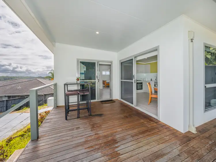 5A Lyons Close