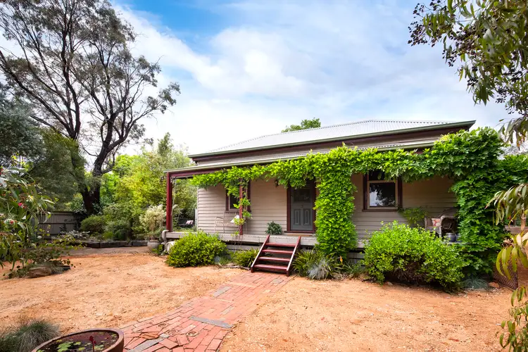 322 Barker Street, Castlemaine VIC 3450