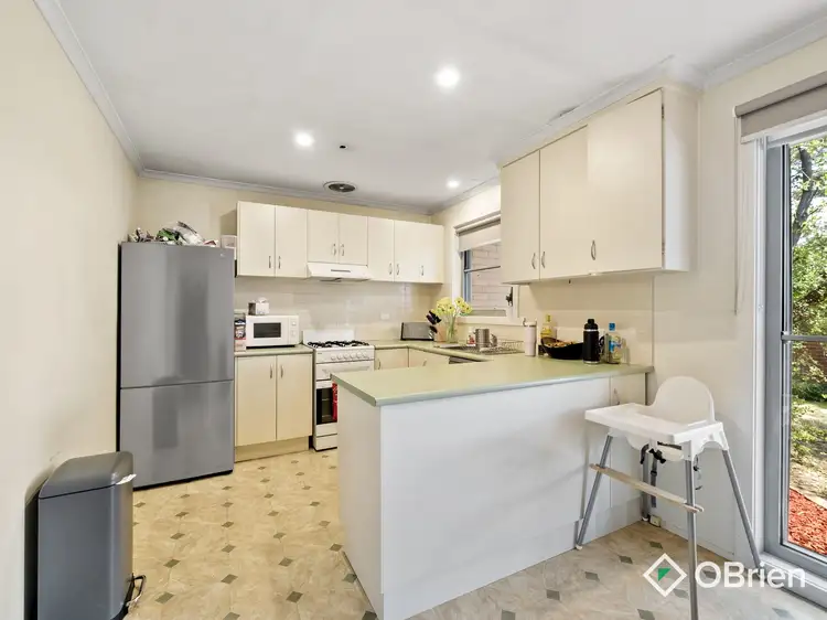 Fifth view of Homely house listing, 2 Mitre Crescent, Frankston North VIC 3200