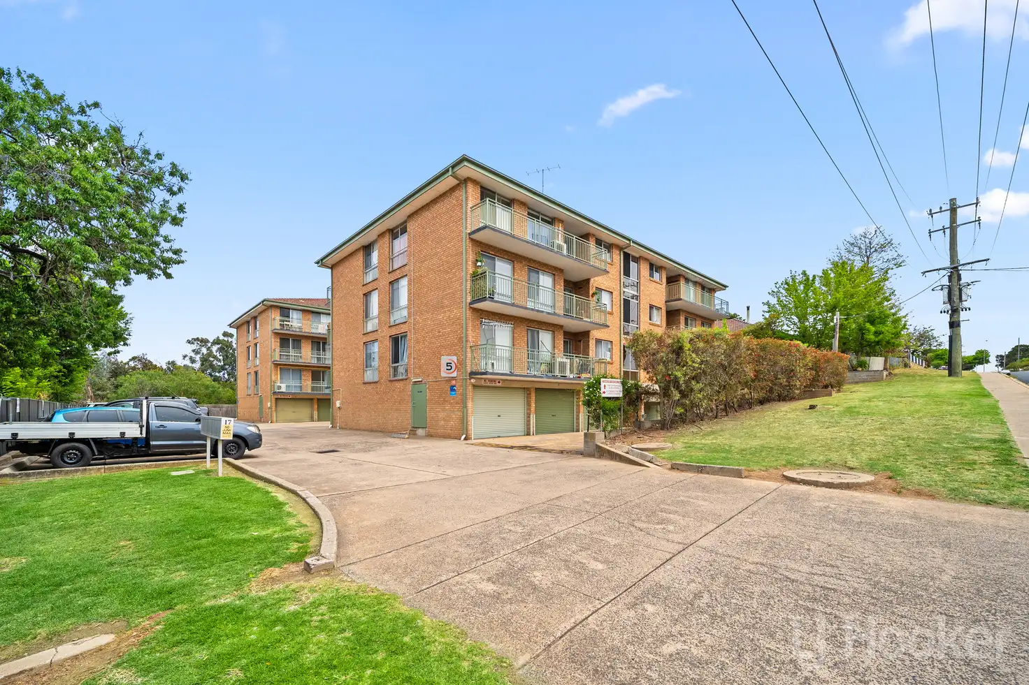 Main view of Homely unit listing, 2/13-17 Carinya Street, Queanbeyan NSW 2620