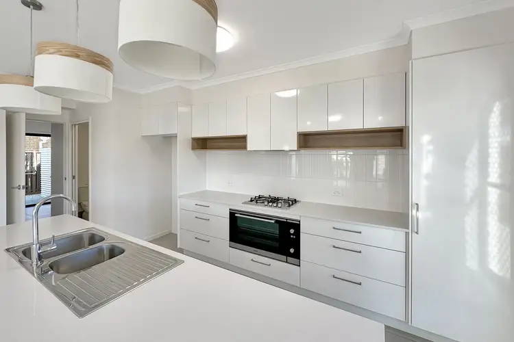1/12 Alistair Street, Nirimba QLD 4551